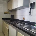 Apartamento con VISTA AL MAR, A una cuadra de la PLAYA. Piso 16