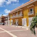 Apartamento con VISTA AL MAR, A una cuadra de la PLAYA. Piso 16