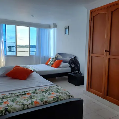 Con Vista Al Mar, A Cuadra De La Playa. Piso 16 Apartment